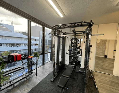 パーソナルジムアヴニール王寺店